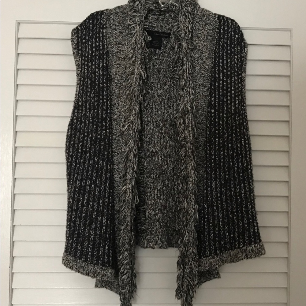 Fringed sweater vest